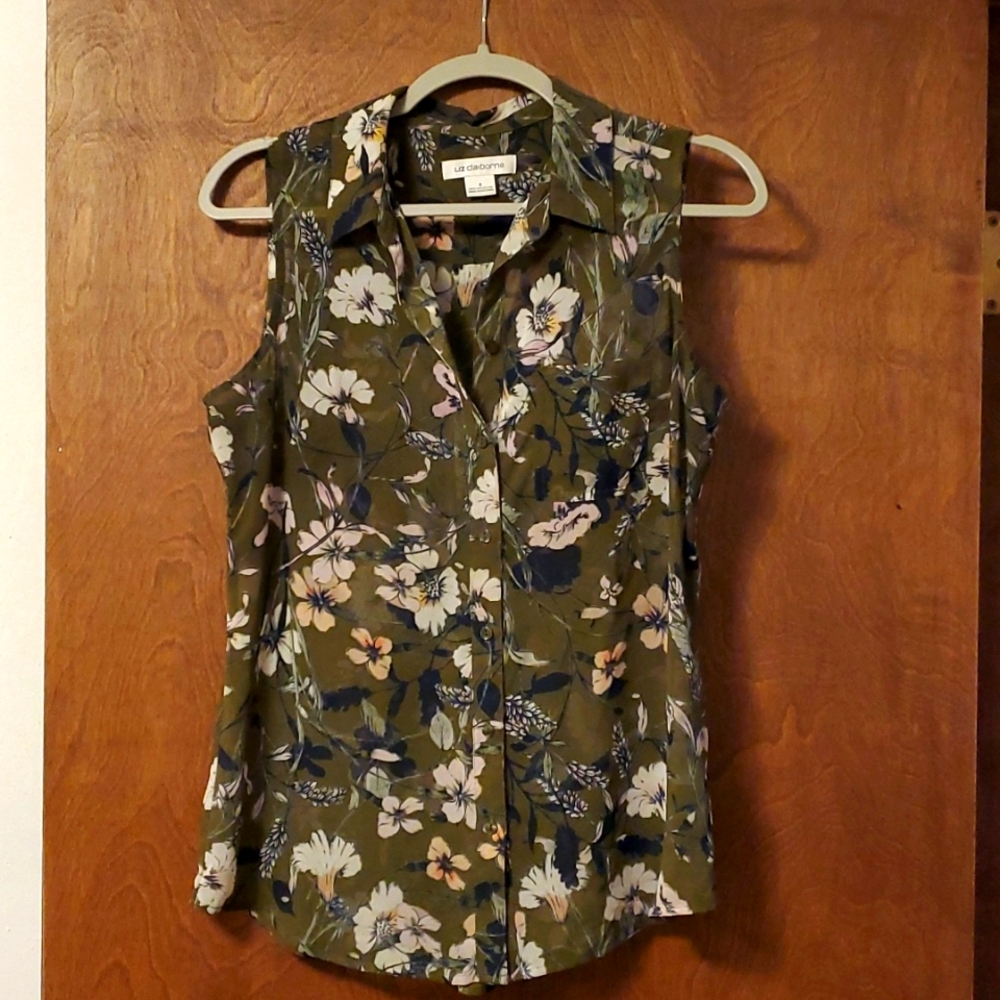 Sleeveless Green Floral Blouse